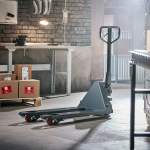 Wózek paletowy BOOST, 2000 kg, 1150 mm